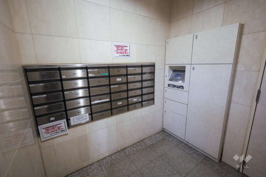 共用ポストと宅配ボックス