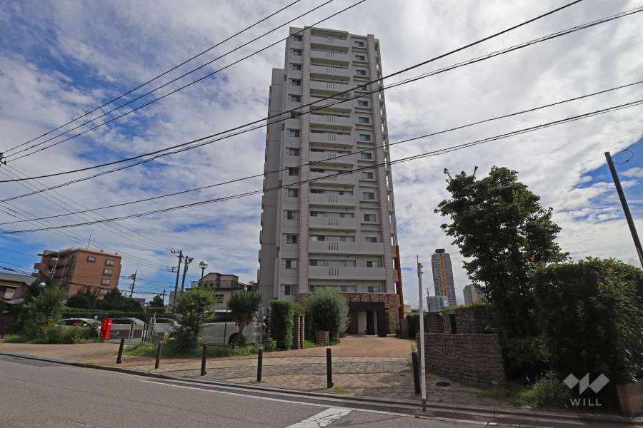 レーベンスクエア川口フェアリアの外観（北西側から）