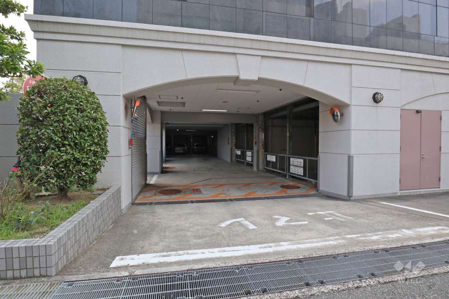 駐車場の出入り口