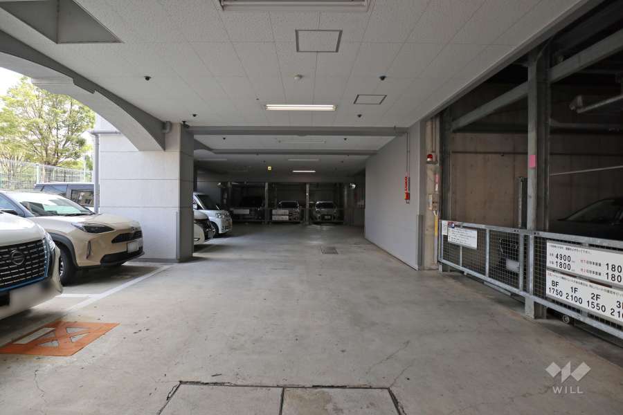 敷地内駐車場（屋内機械式・屋外平面式）