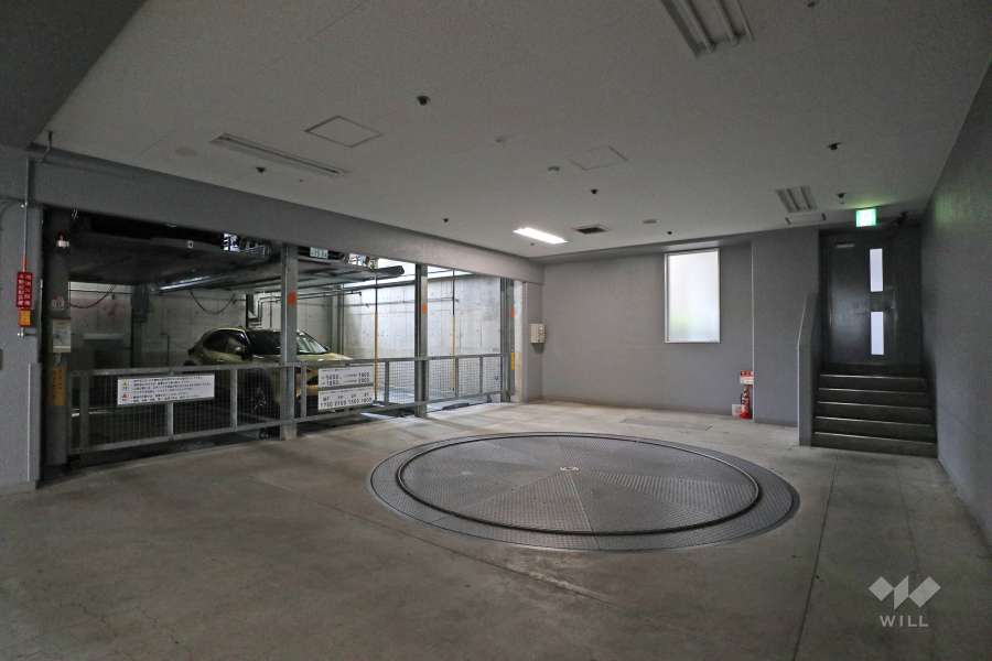 敷地内駐車場（屋内機械式）