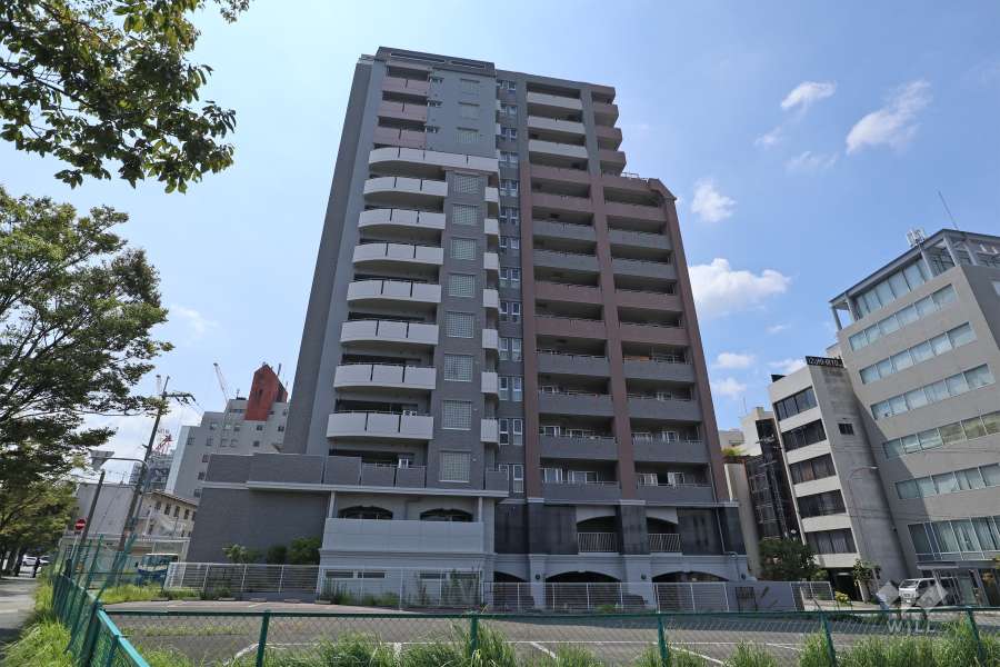 セーリオ千里中央グラントレンザの外観（東側から）