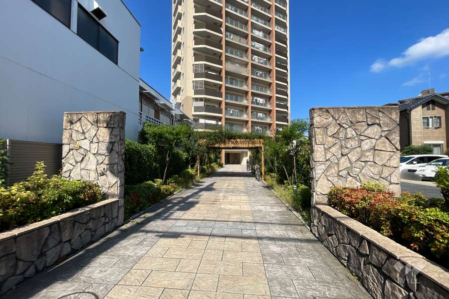 エントランスアプローチ