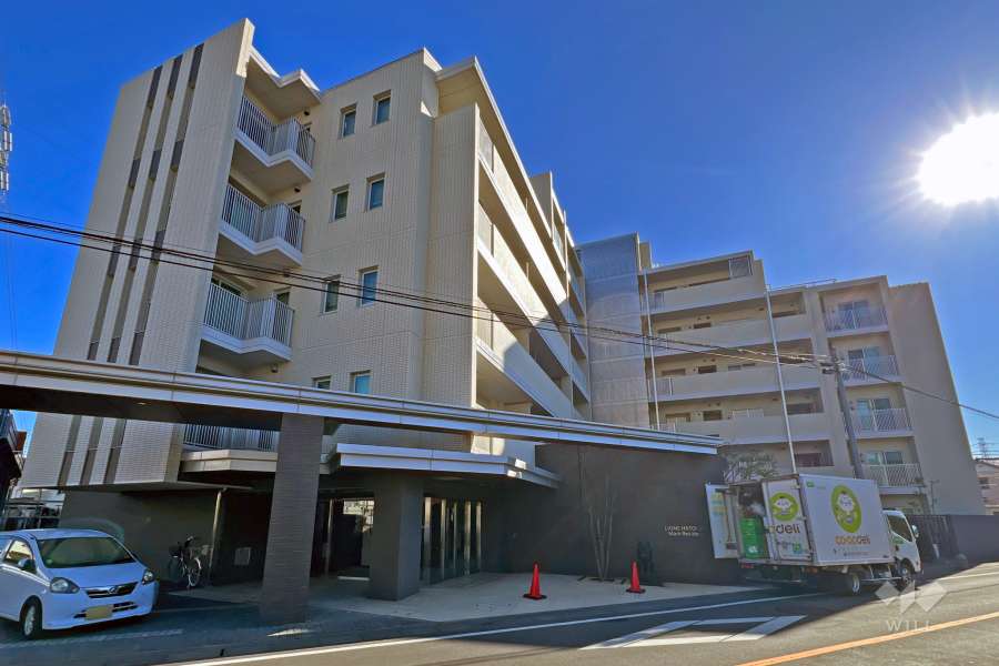 ライオンズ鳩ヶ谷マークレジデンスの外観（北側から）
