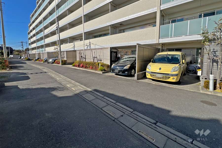 敷地内駐車場（屋外平面式）