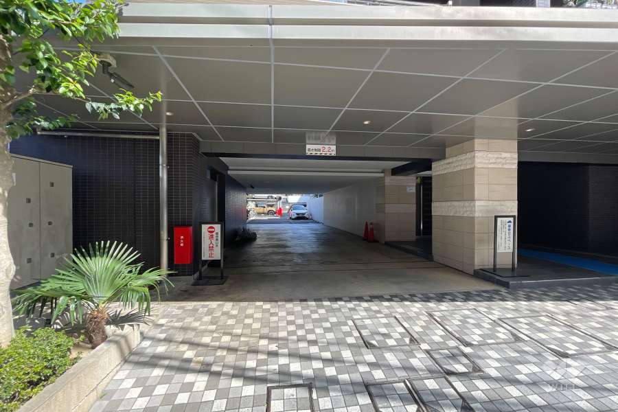 駐車場の出入り口