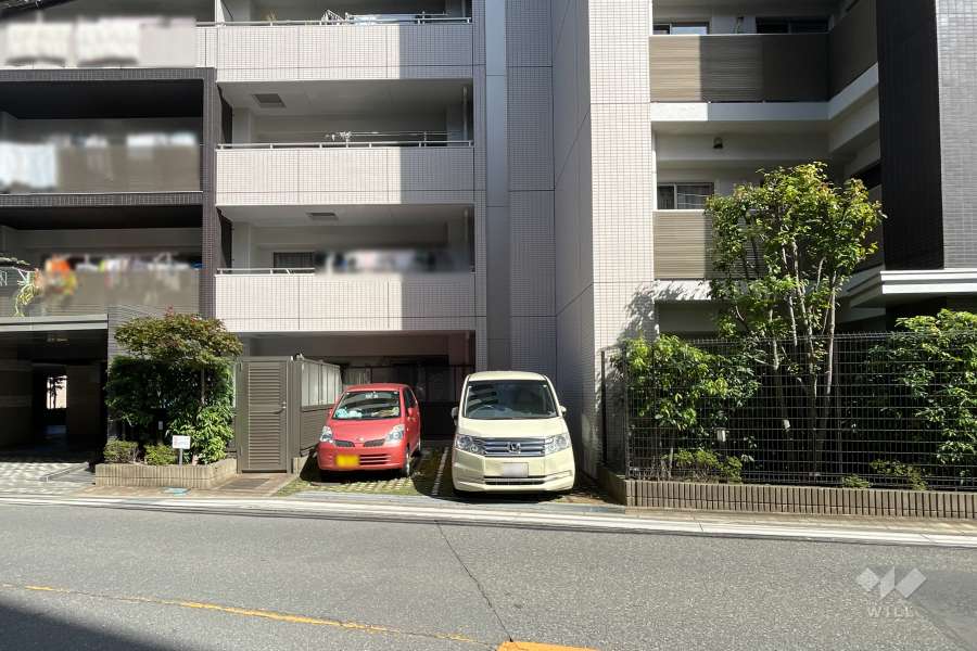 敷地内駐車場（屋外平面式）
