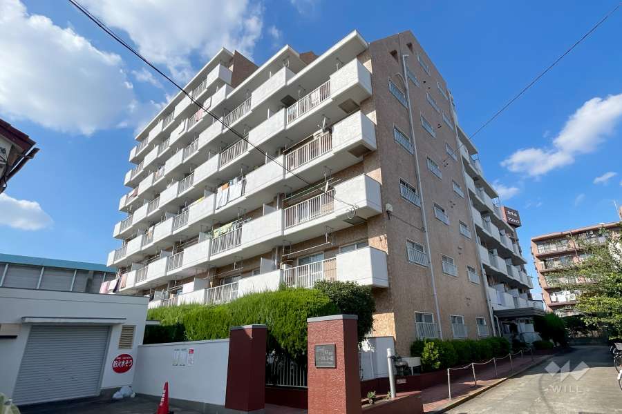 西川口第二ローヤルコーポの外観（南東側から）
