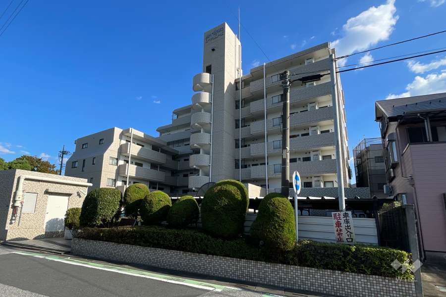 鳩ヶ谷第２ローヤルコーポの外観（北東側から）