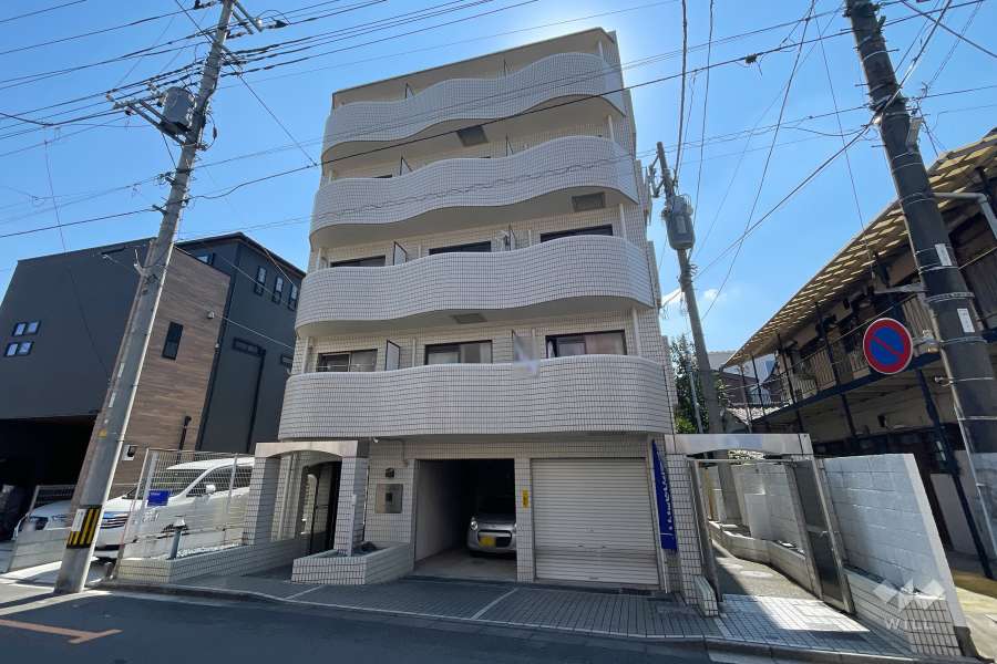 メゾン・ド・レザンの外観（北西側から）