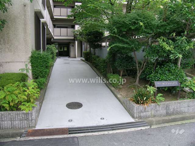 エントランスアプローチ