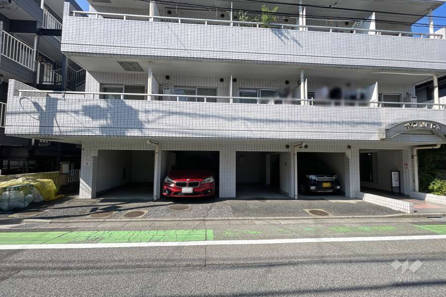 敷地内駐車場（屋内平面式）　
