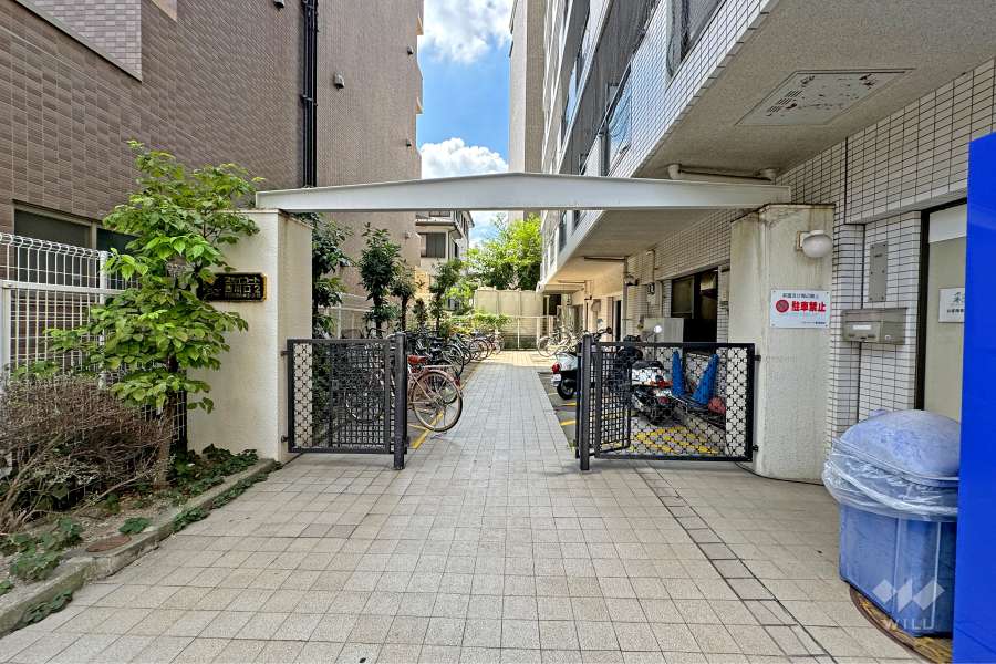 エントランスアプローチ