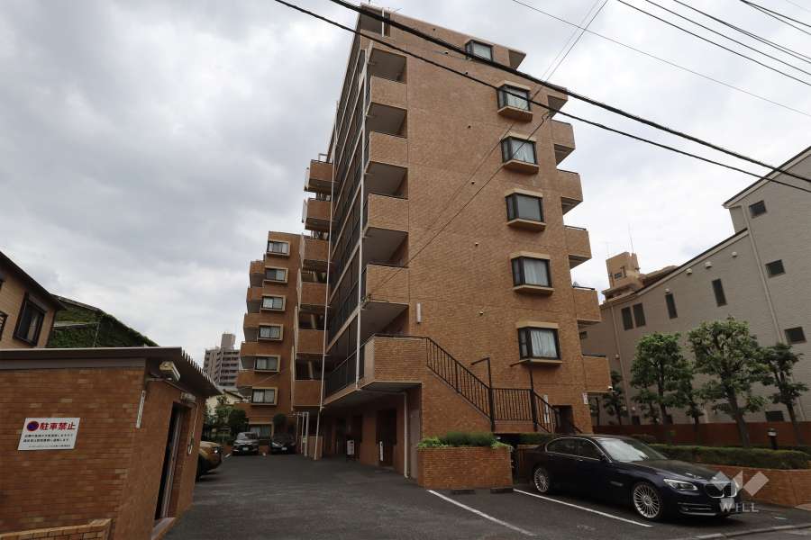 ライオンズマンション川口第10の外観（北東側から）