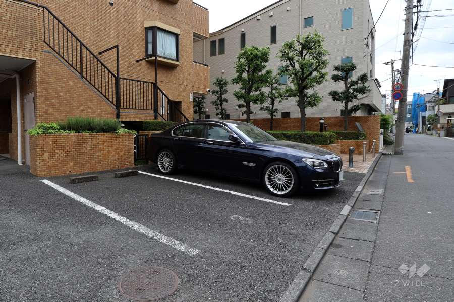 敷地内駐車場（屋外平面式）