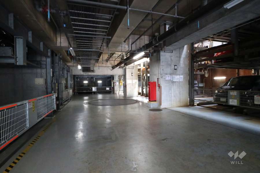 敷地内駐車場（屋内機械式）