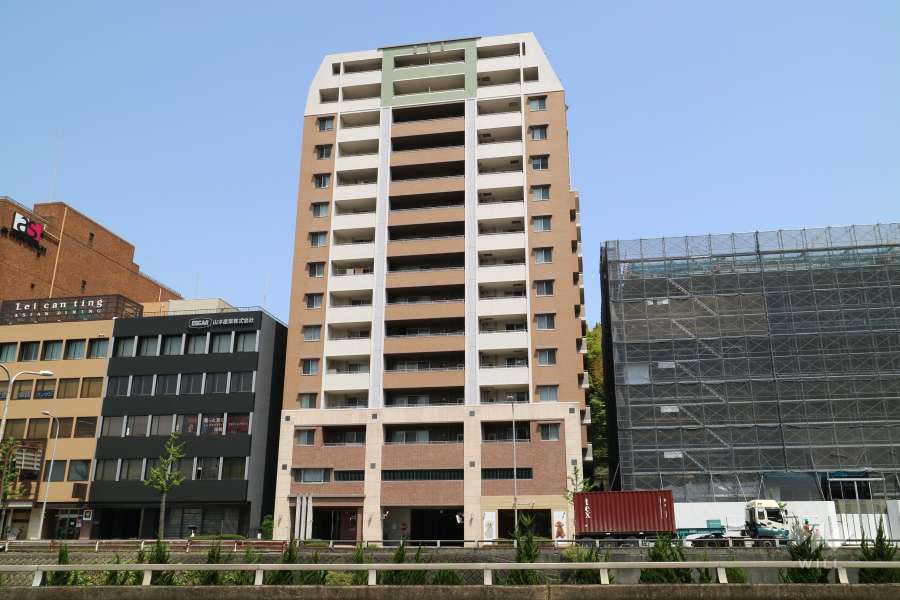 アルス千里中央の外観（南西側から）