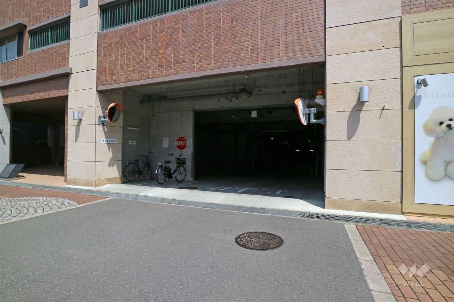 駐車場の出入口