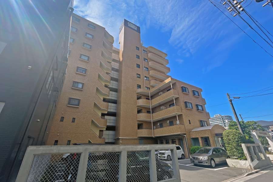 ライオンズマンション川口幸町の外観（北東側から）