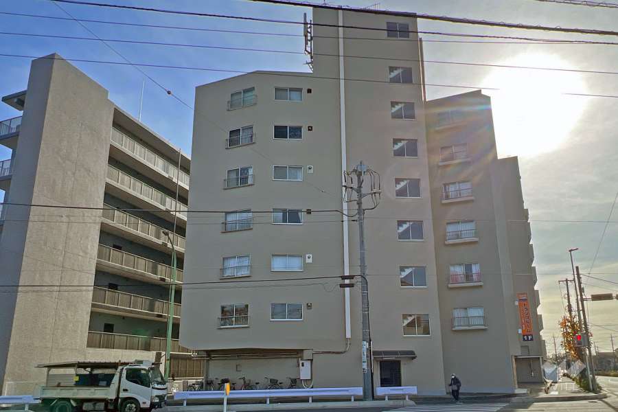 東浦和マンションの外観（北西側から）