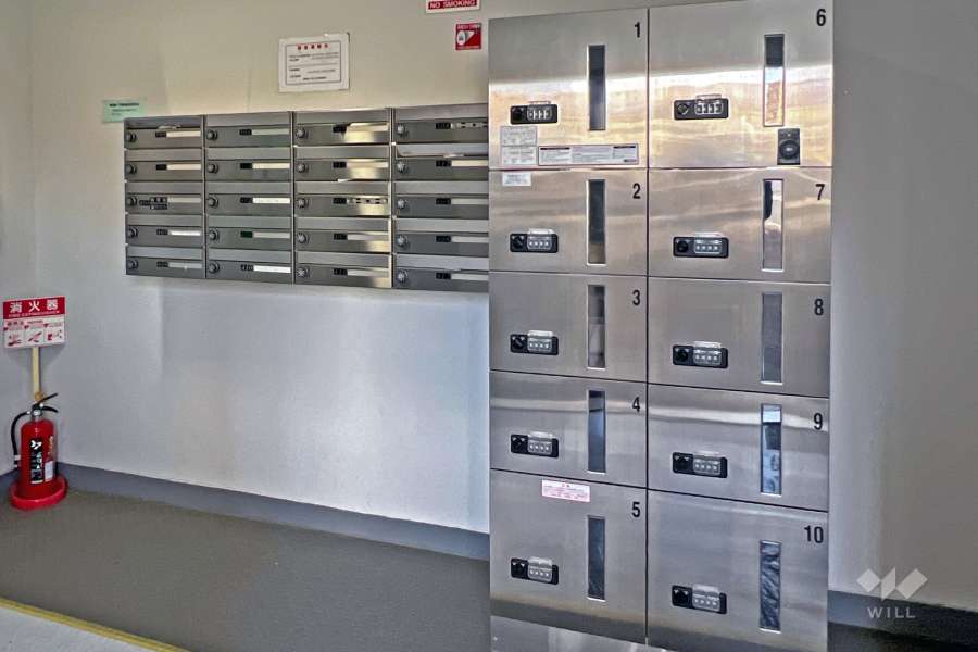 宅配ボックスと共用ポスト