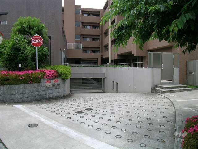 駐車場入り口