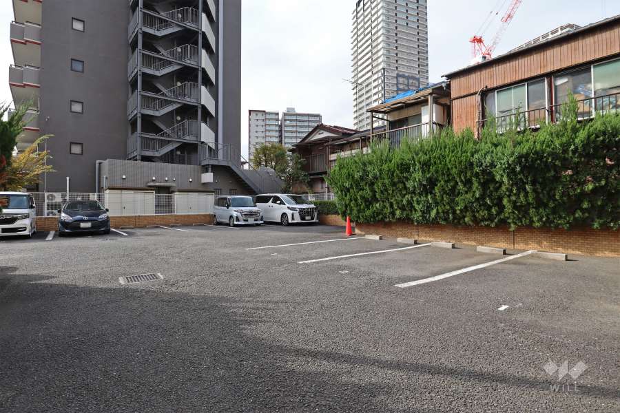 敷地内駐車場（屋外平面式）