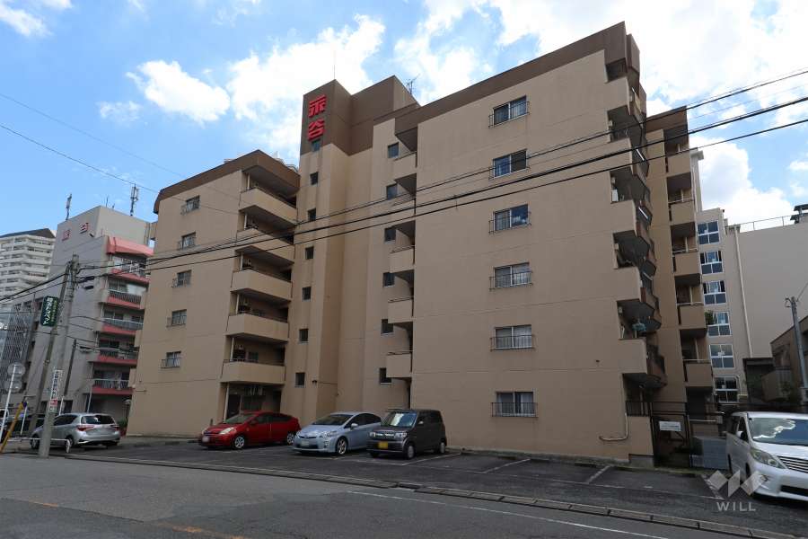 川口第一永谷マンションの外観（北西側から）