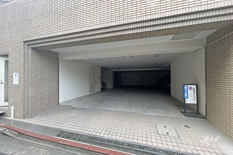 敷地内駐車場（屋内平面式）