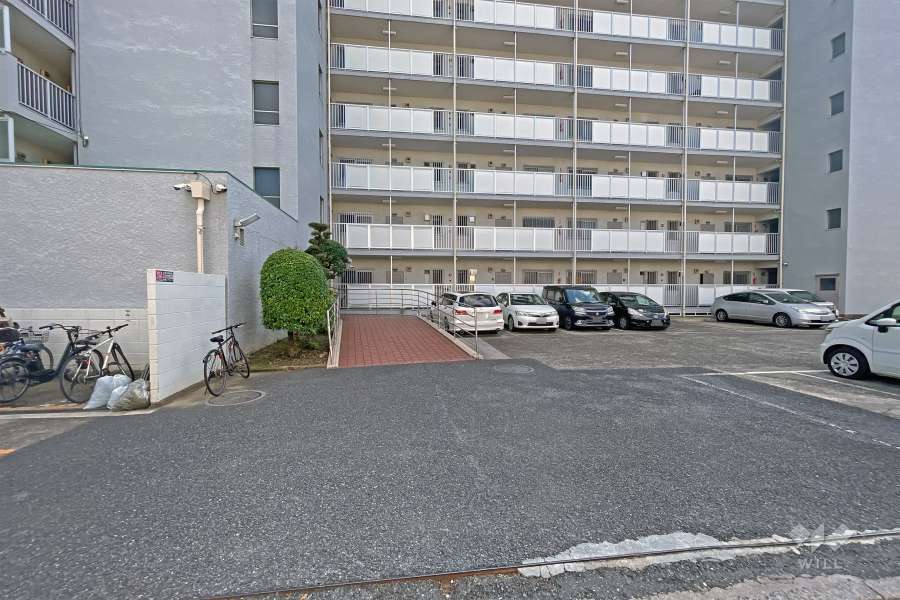 敷地入り口