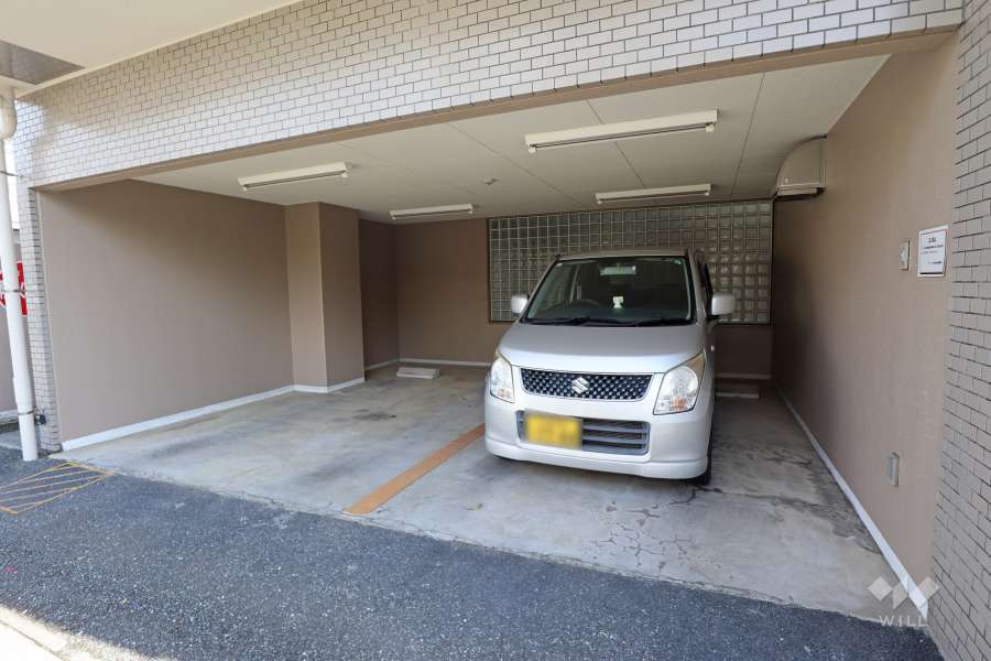 敷地内駐車場（屋内平面式）