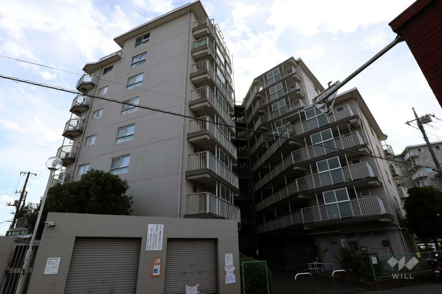 青木町ハイツ1号棟の外観（北側から）