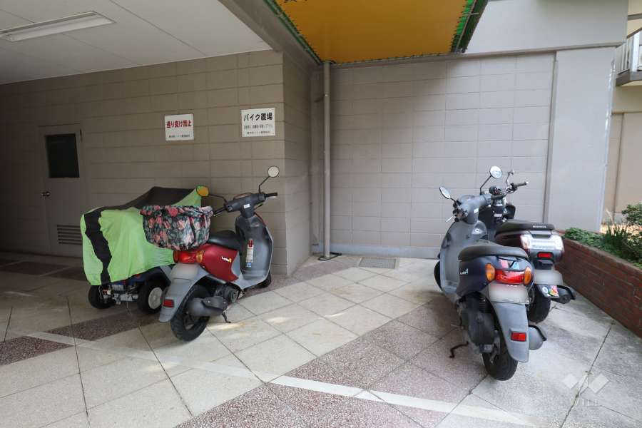 バイク置場