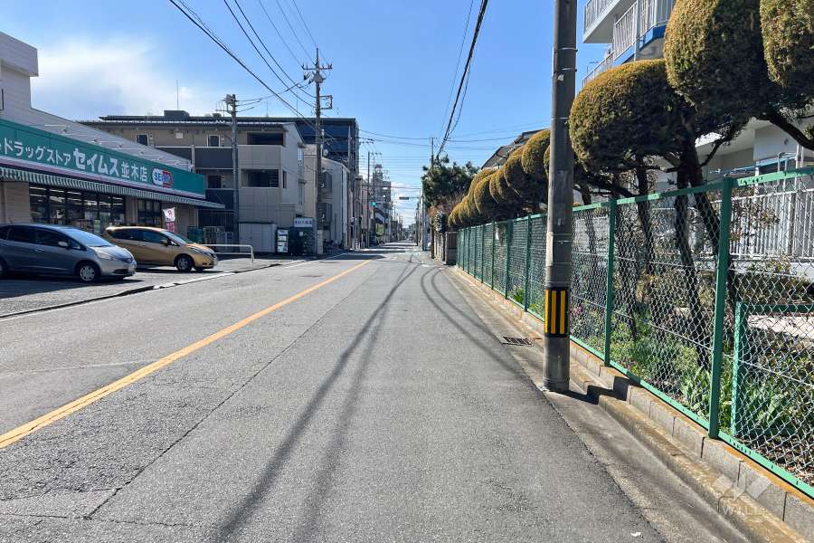 敷地南側の前面道路　