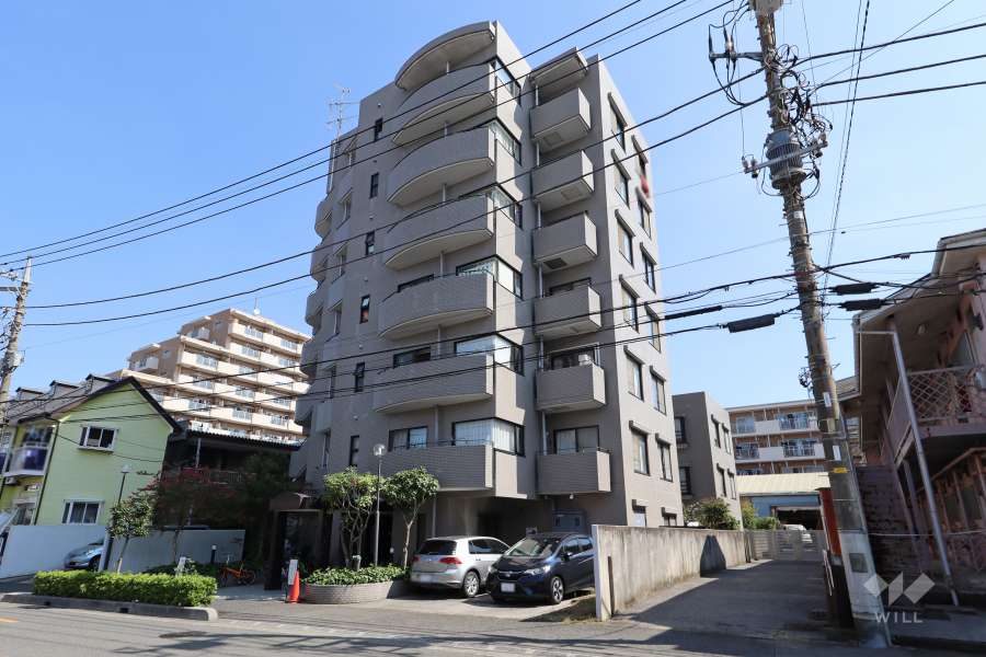 コスモ西川口アンソレールの外観（南西側から）
