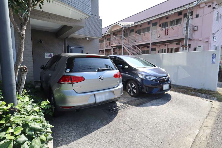 敷地内駐車場（屋外平面式）