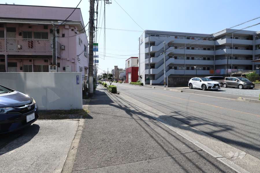 敷地西側前面道路
