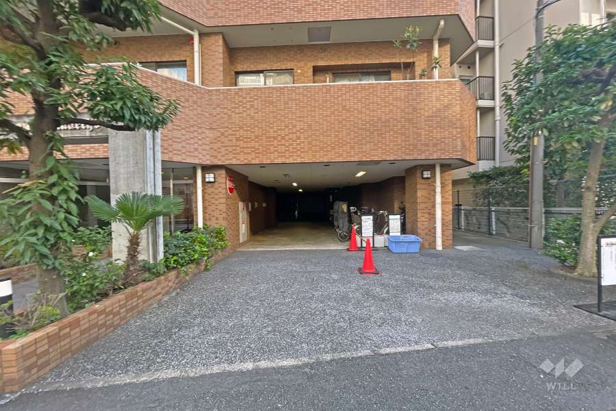 敷地内駐車場の出入り口