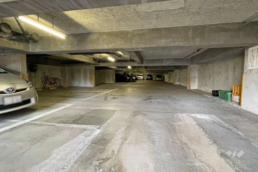 敷地内駐車場（屋内平面式）
