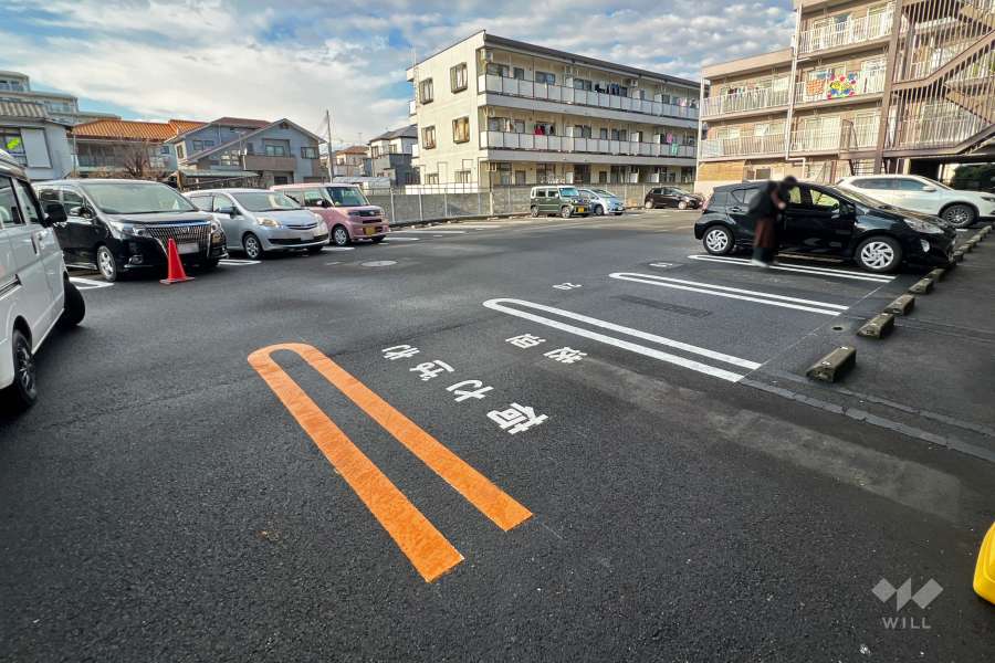 敷地内駐車場（屋外平面式）