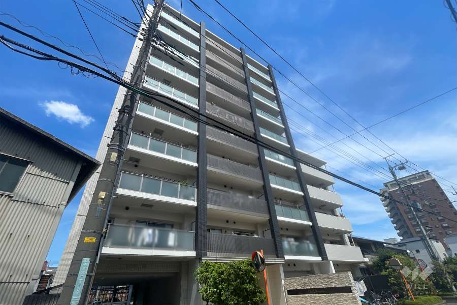 プレシス川口の外観（南西側から）