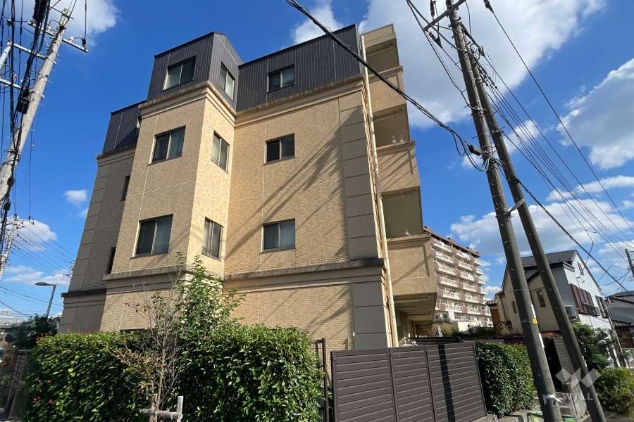 ヴェレーナ川口南鳩ヶ谷の外観（南西側から）