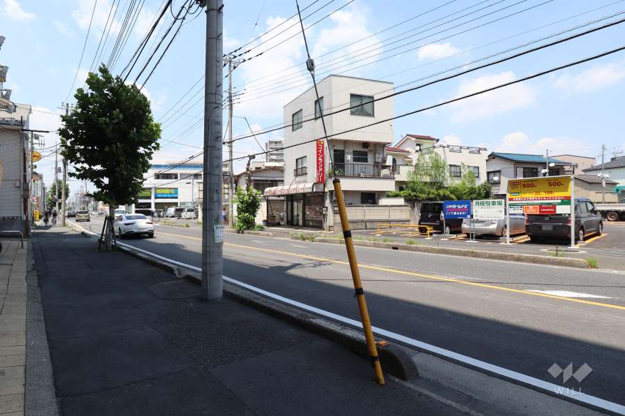 敷地北東側の前面道路　