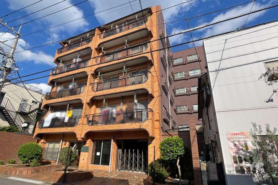 ライオンズマンション西川口の外観（南西側から）