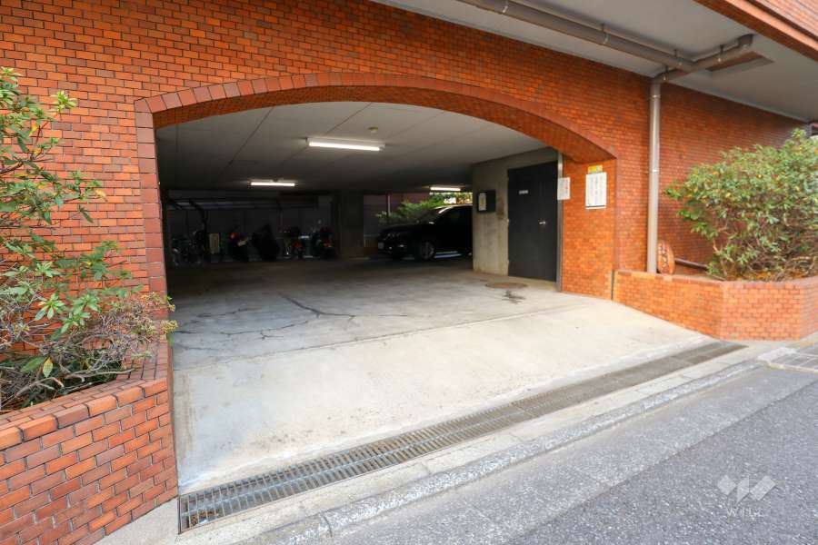 駐車場の出入り口