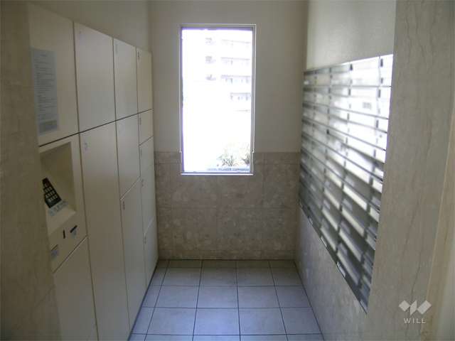 宅配ボックスと共用ポスト