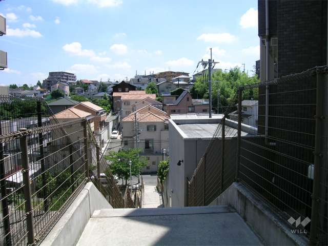 敷地の東側の住宅地