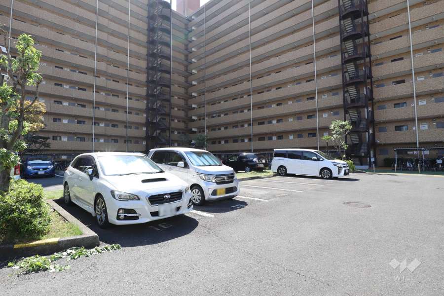 敷地内駐車場（屋外平面式）