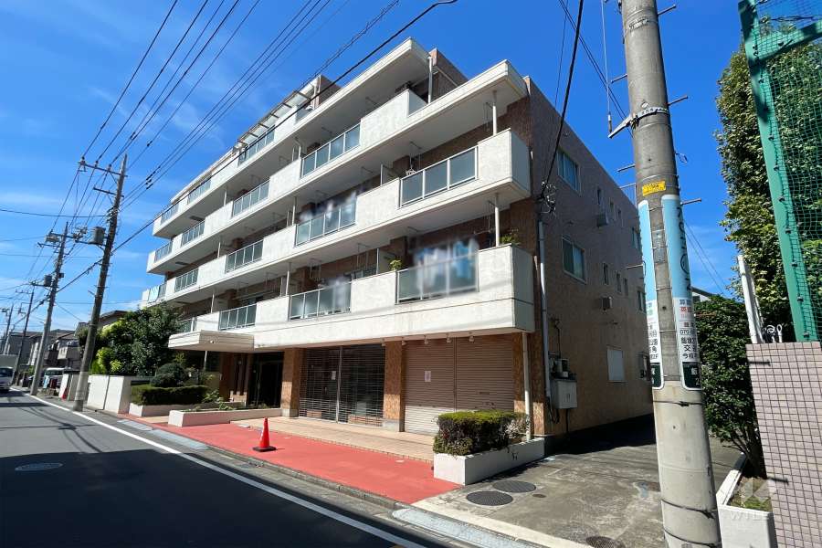 川口飯塚ローヤルコーポの外観（北東側から）