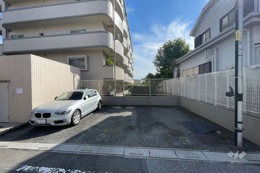 敷地内駐車場（屋外平面式）